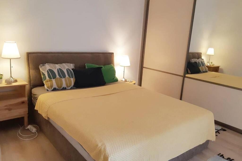 Tiny House Apartment Belgrade Extérieur photo