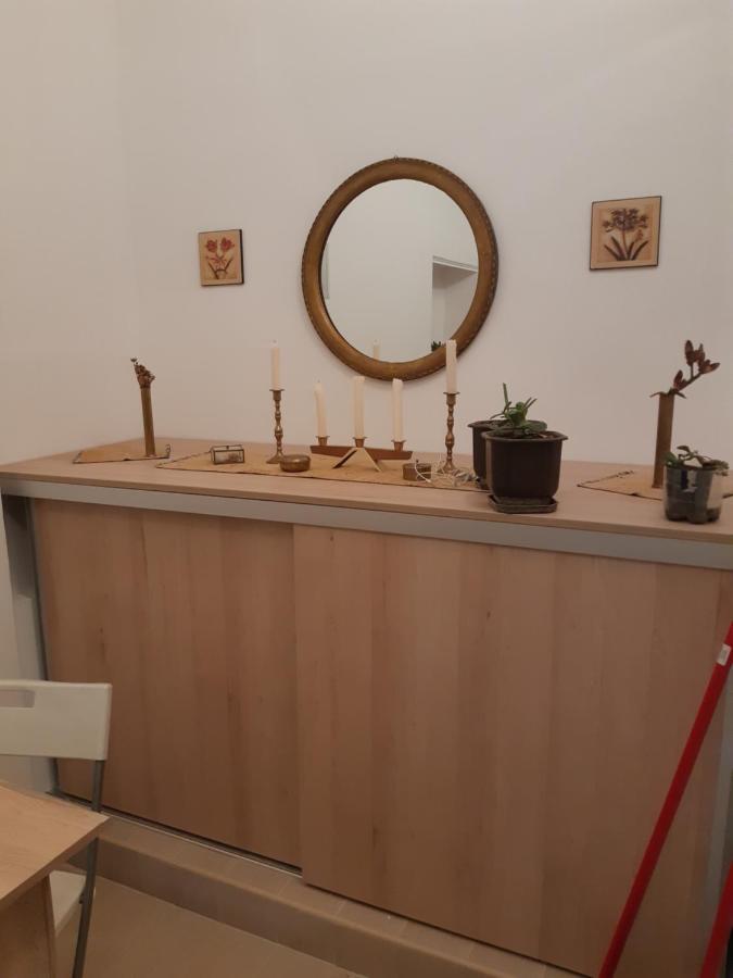 Tiny House Apartment Belgrade Extérieur photo